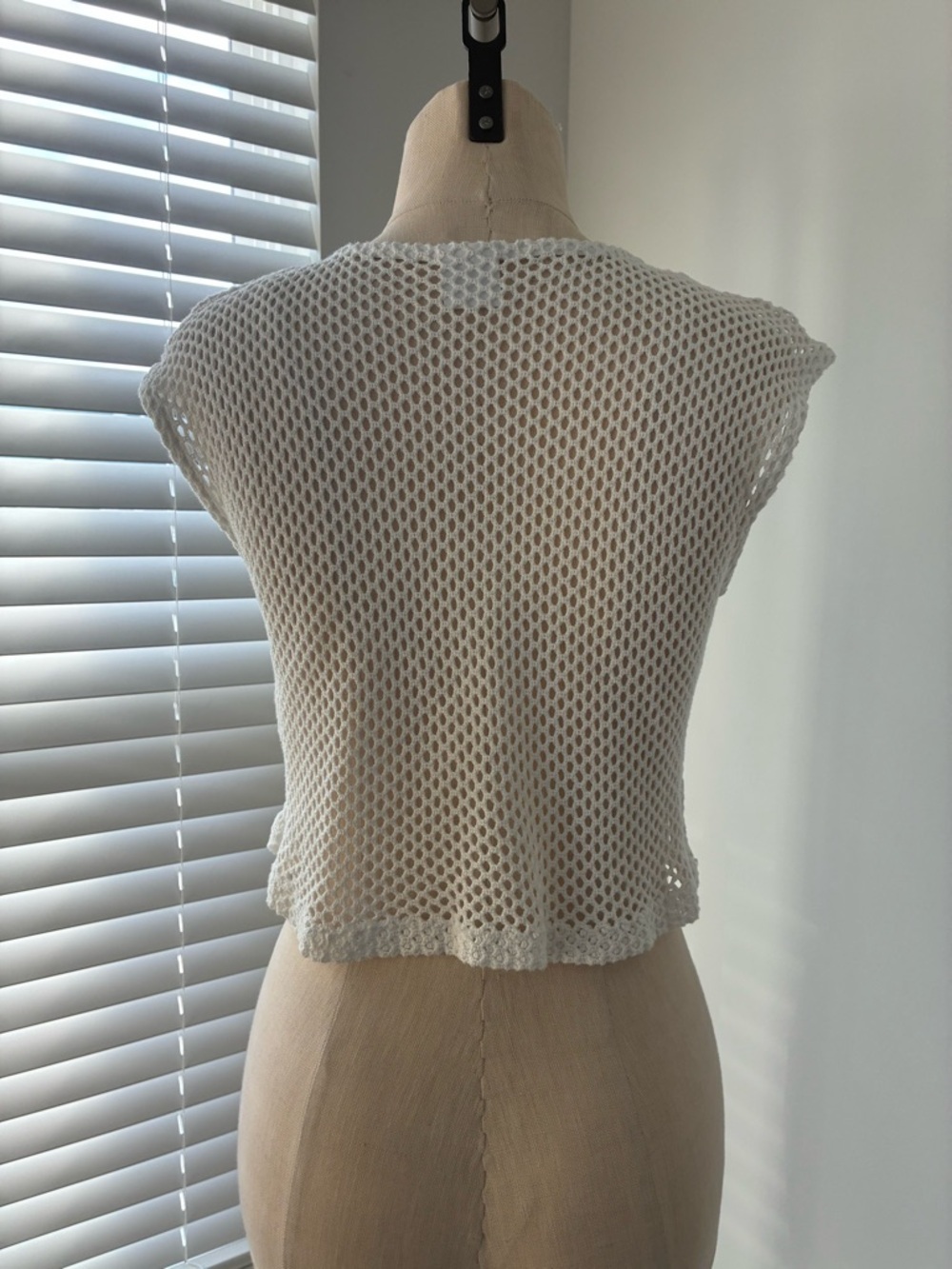 Zara Kids White Crochet Open Knit Sleeveless Top - Picture 2 of 6
